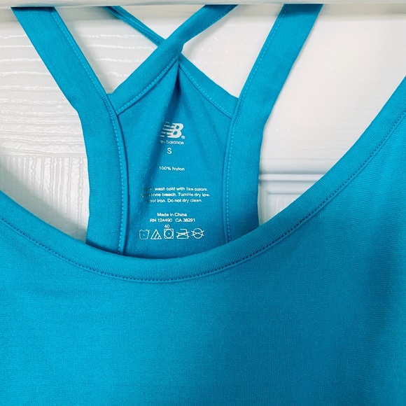 New Balance Workout Top - Picture 2 of 4